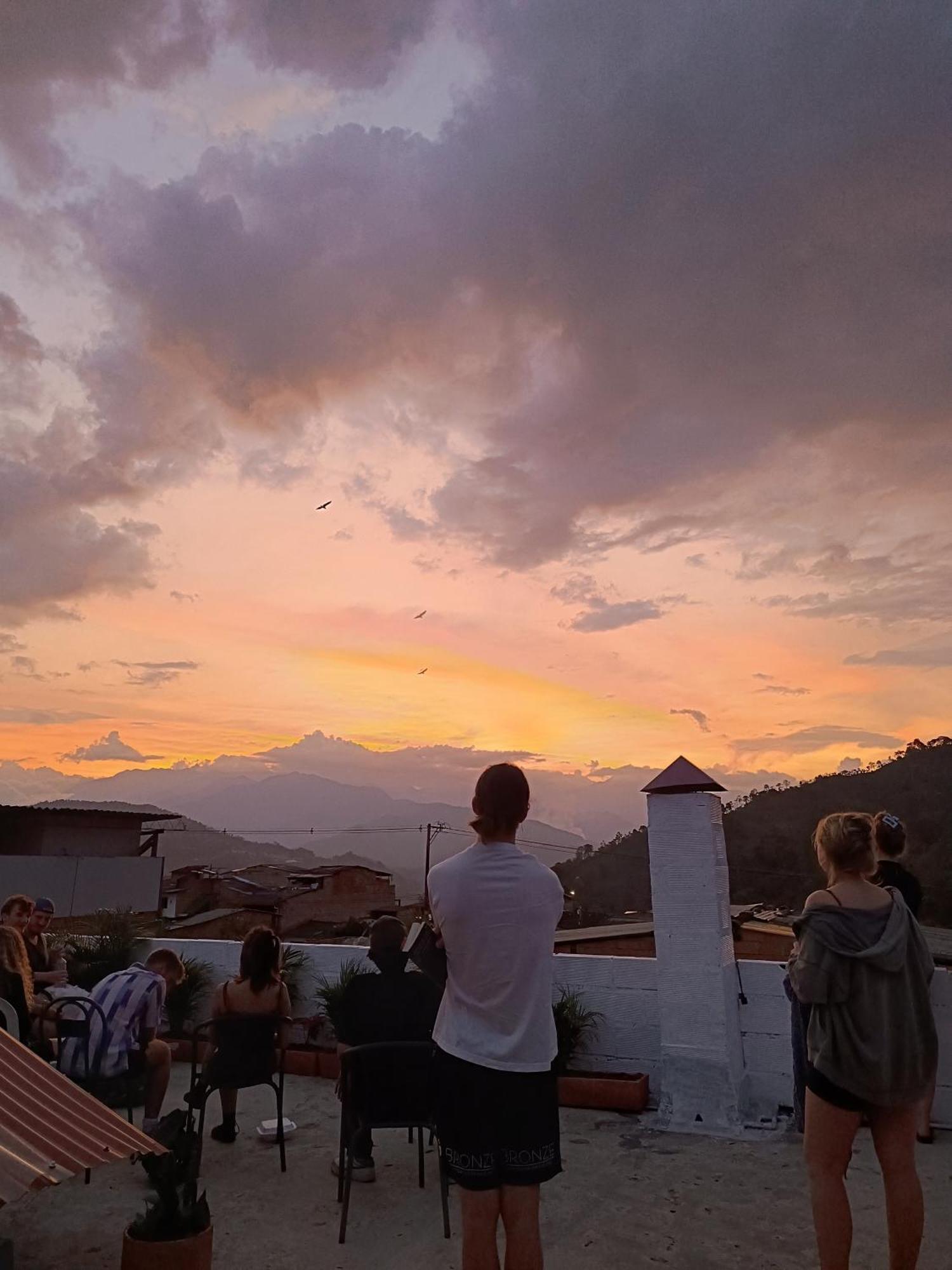 Magic Jardin Hostel - Patio, Balcony & Rooftop Luaran gambar