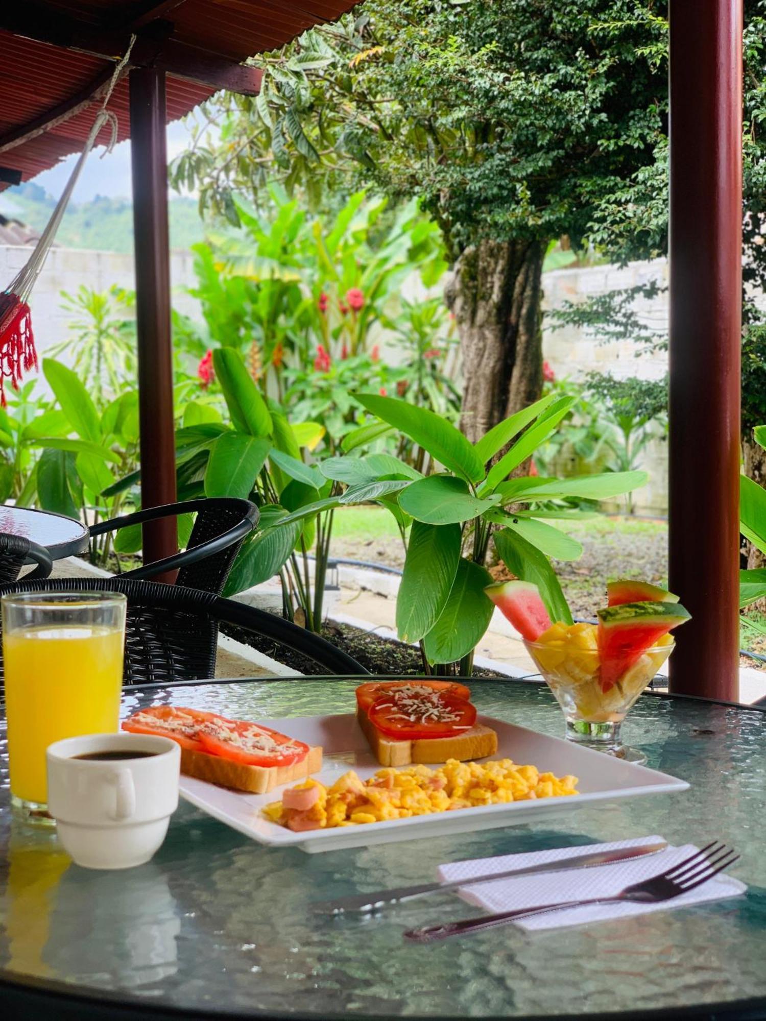 Magic Jardin Hostel - Patio, Balcony & Rooftop Luaran gambar